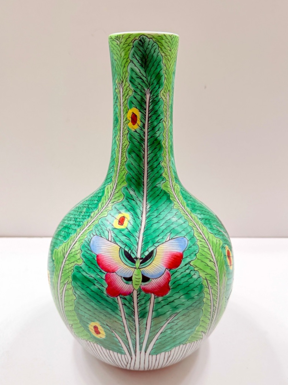 Antique 19th C. Chinese Qing Dynasty‎ Porcelain Vase, Cabbage Leaf Butterfly 13”
